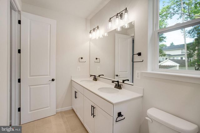 35599 PINE NEEDLE LN, Locust Grove, VA 22508
