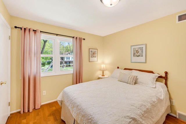 7113 Farmington Way, Madison, WI 53717