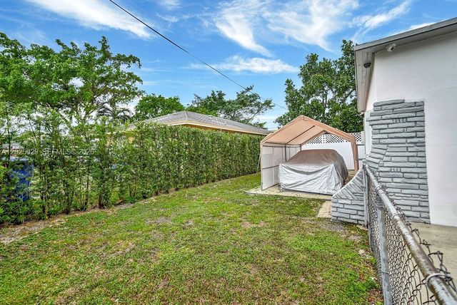 600 NW 34th Ave, Miami, FL 33125