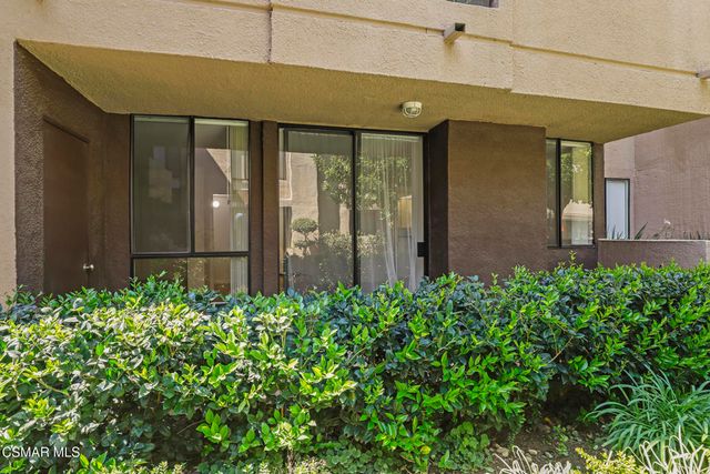 7826 Topanga Canyon Boulevard 103, Canoga Park, CA 91304