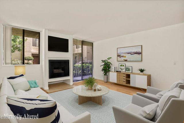 7826 Topanga Canyon Boulevard 103, Canoga Park, CA 91304