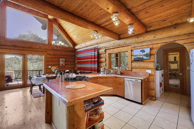 9844 Township Rd, Browns Valley, CA 95918