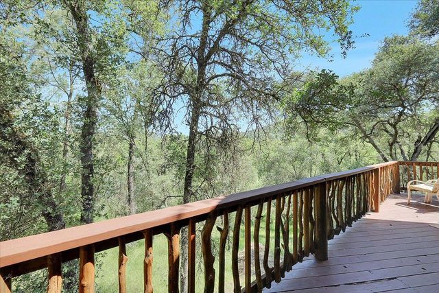 9844 Township Rd, Browns Valley, CA 95918