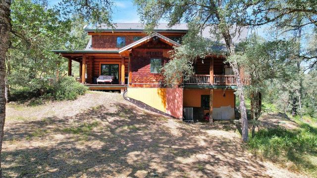 9844 Township Rd, Browns Valley, CA 95918