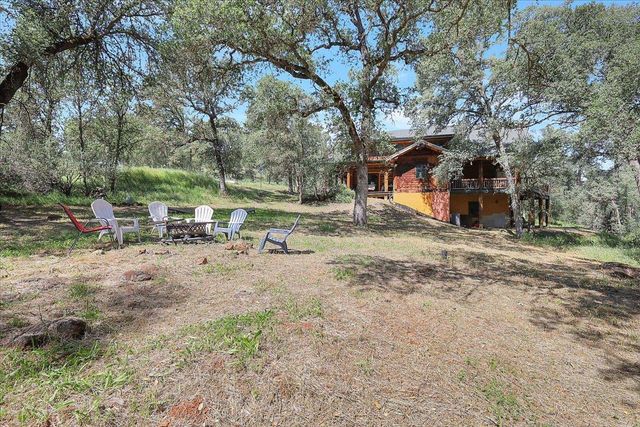 9844 Township Rd, Browns Valley, CA 95918