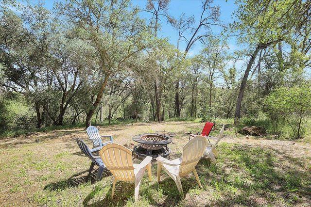 9844 Township Rd, Browns Valley, CA 95918