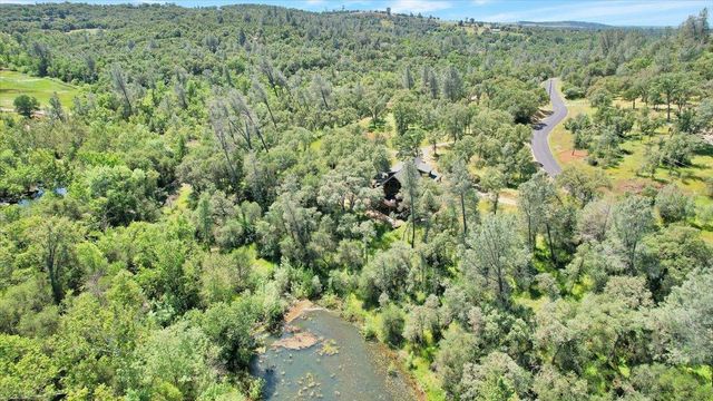 9844 Township Rd, Browns Valley, CA 95918