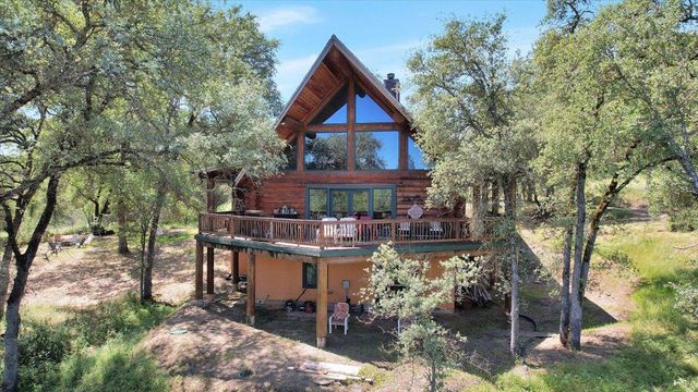 9844 Township Rd, Browns Valley, CA 95918