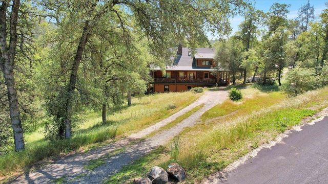 9844 Township Rd, Browns Valley, CA 95918