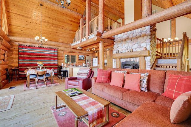 9844 Township Rd, Browns Valley, CA 95918