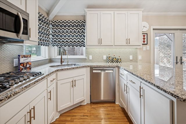 9545 Milltrail Drive, Dallas, TX 75238