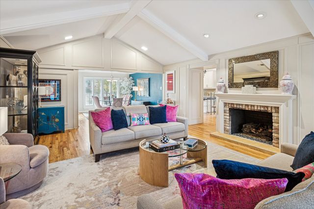 9545 Milltrail Drive, Dallas, TX 75238