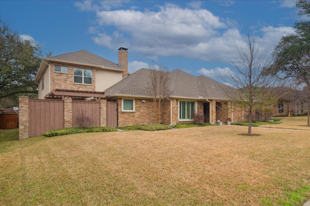 9545 Milltrail Drive, Dallas, TX 75238