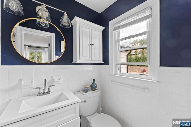 14 Congress Road, Emerson, NJ 07630