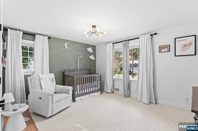 14 Congress Road, Emerson, NJ 07630