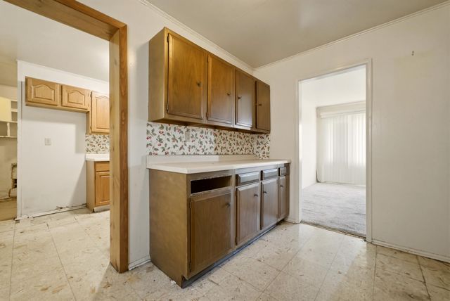 2050-58 Rhode Island Court, Gary, IN 46407