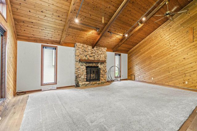 921 DIVOT PLACE, Green Bay, WI 54313