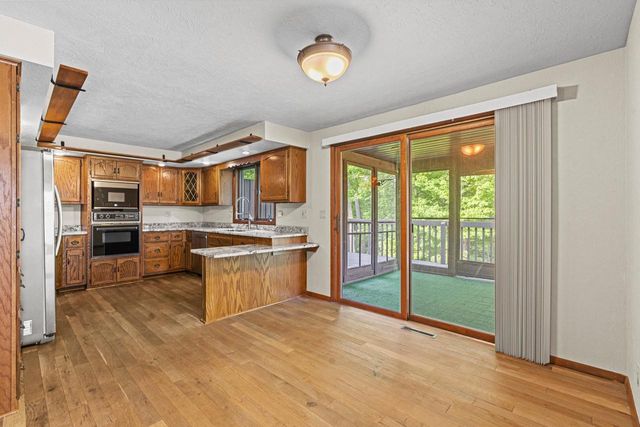 921 DIVOT PLACE, Green Bay, WI 54313
