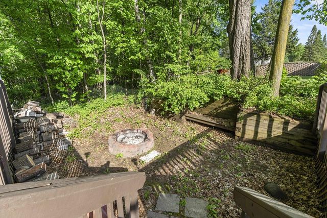 921 DIVOT PLACE, Green Bay, WI 54313