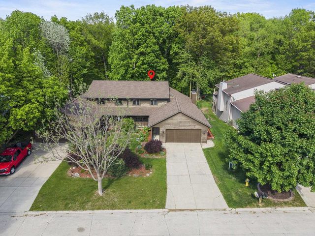 921 DIVOT PLACE, Green Bay, WI 54313