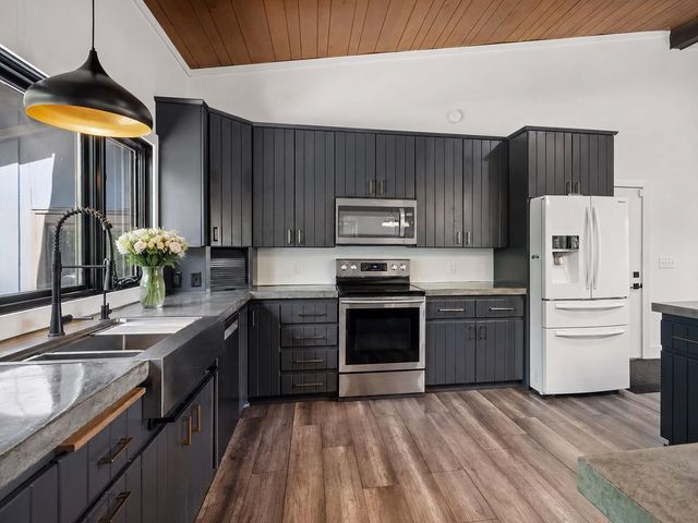 13180 Willandale Road, Rogers, MN 55374