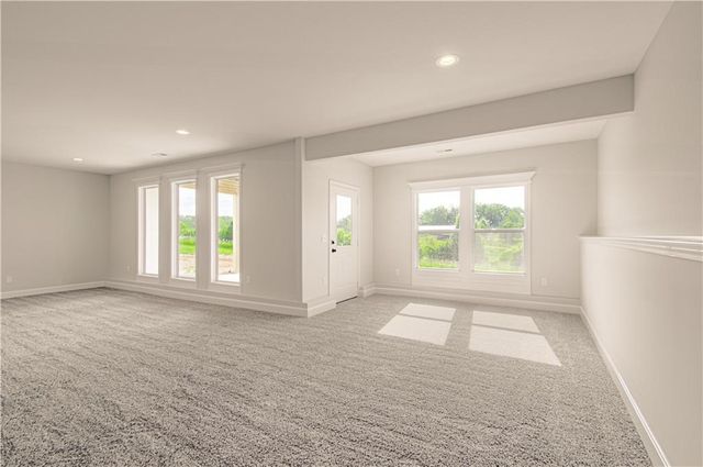 9810 N Laurel Avenue, Kansas City, MO 64157