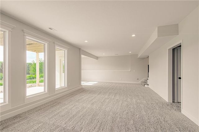 9810 N Laurel Avenue, Kansas City, MO 64157