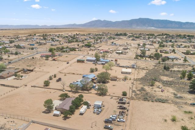4 RINCON Court, Los Lunas, NM 87031