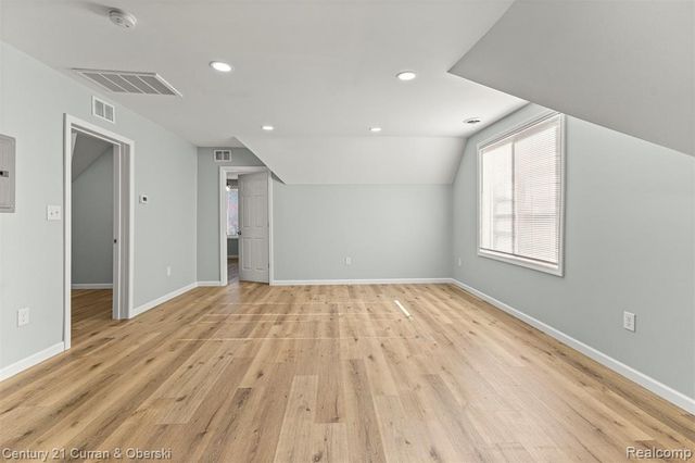 1973 E Grand Unit B Boulevard, Detroit, MI 48211