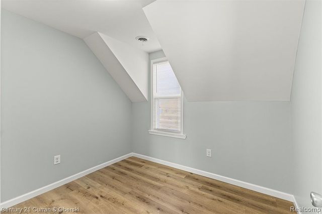 1973 E Grand Unit B Boulevard, Detroit, MI 48211