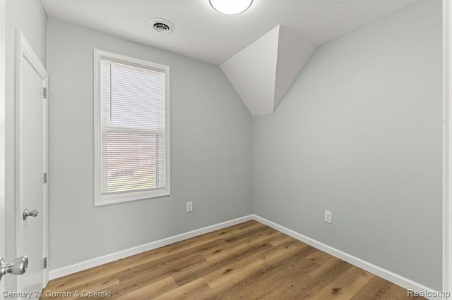 1973 E Grand Unit B Boulevard, Detroit, MI 48211