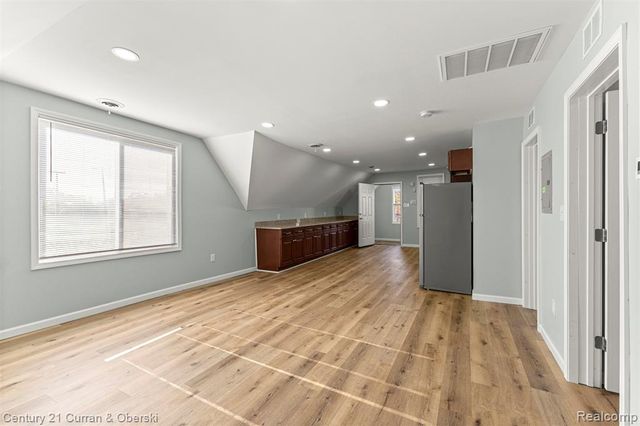 1973 E Grand Unit B Boulevard, Detroit, MI 48211