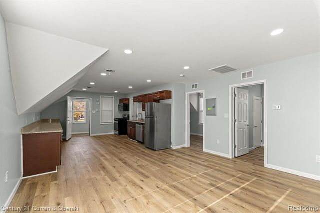 1973 E Grand Unit B Boulevard, Detroit, MI 48211