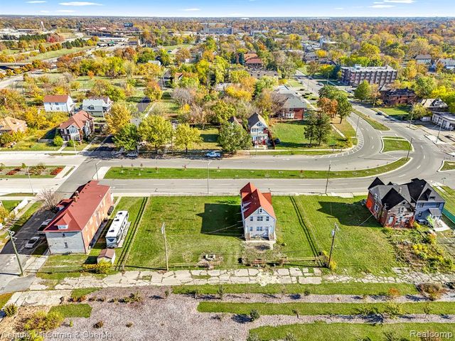 1973 E Grand Unit B Boulevard, Detroit, MI 48211