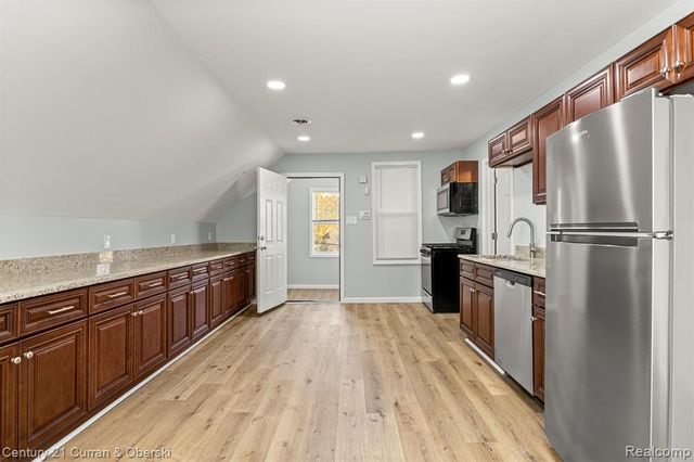 1973 E Grand Unit B Boulevard, Detroit, MI 48211