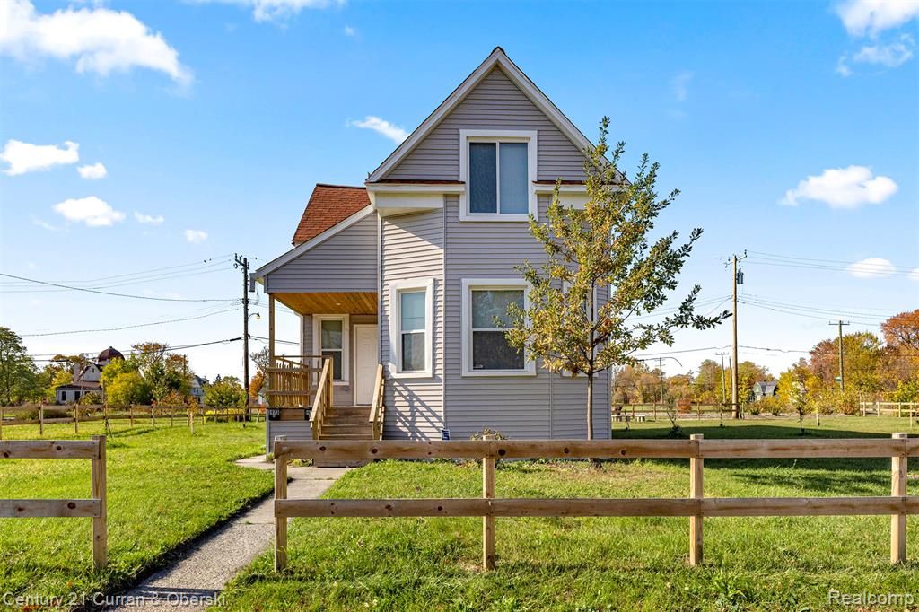 1973 E Grand Unit B Boulevard, Detroit, MI 48211