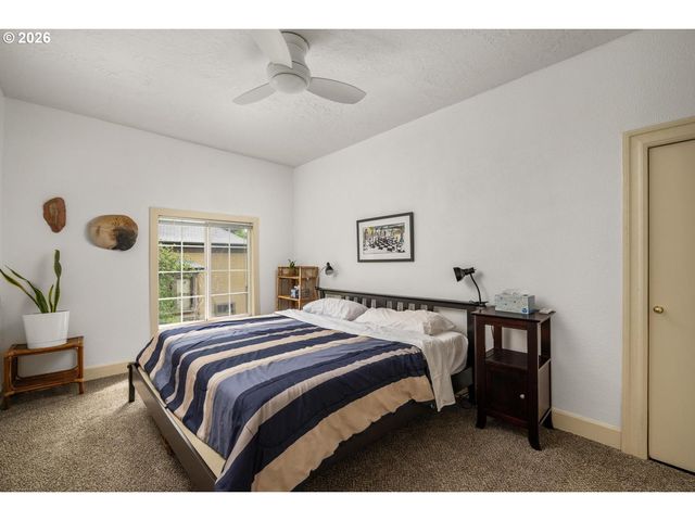 121 Ne Fargo St, Portland, OR 97212