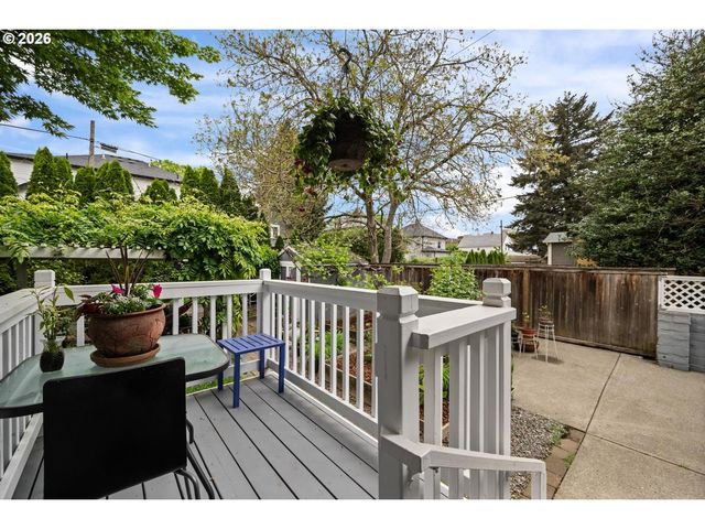 121 Ne Fargo St, Portland, OR 97212