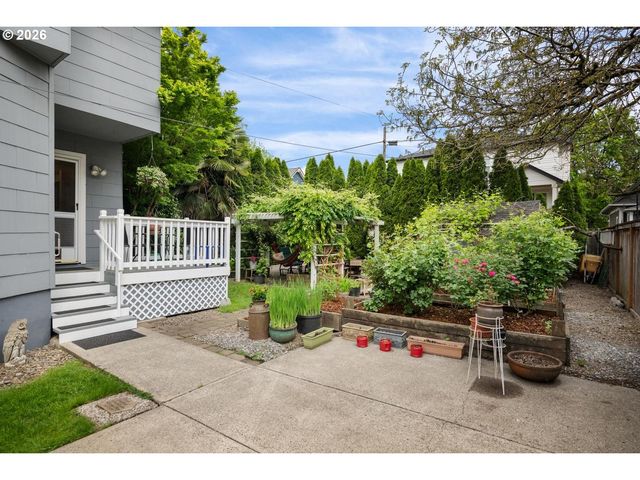 121 Ne Fargo St, Portland, OR 97212