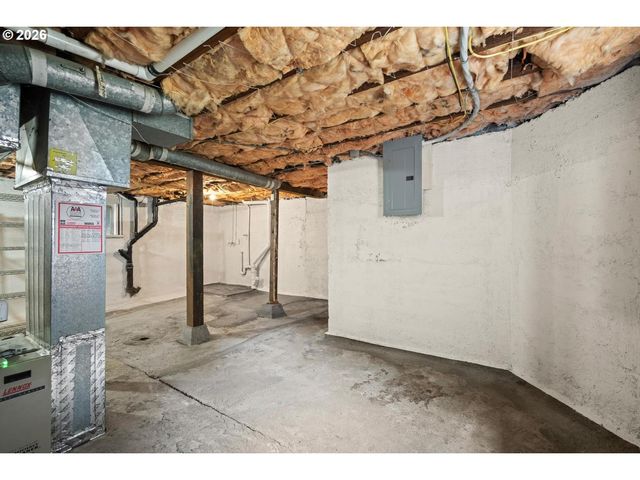121 Ne Fargo St, Portland, OR 97212
