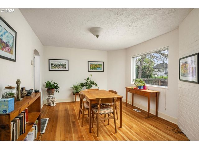 121 Ne Fargo St, Portland, OR 97212