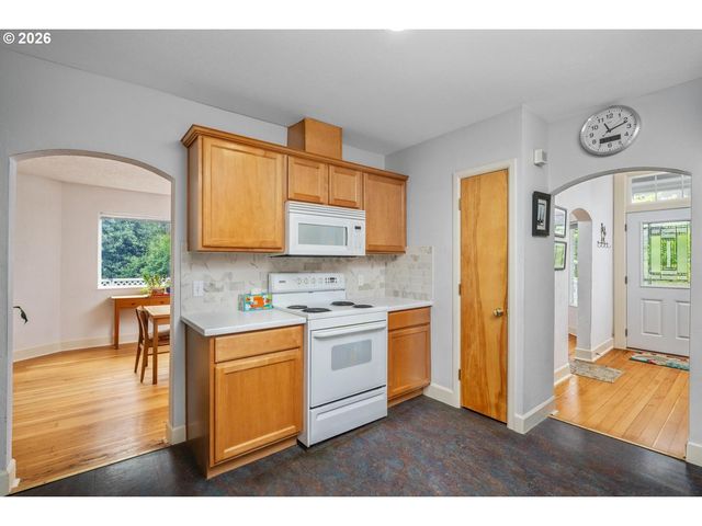 121 Ne Fargo St, Portland, OR 97212