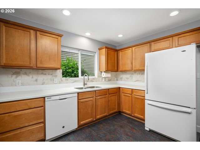 121 Ne Fargo St, Portland, OR 97212