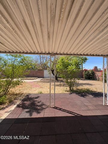 6534 E Broadway, Tucson, AZ 85710