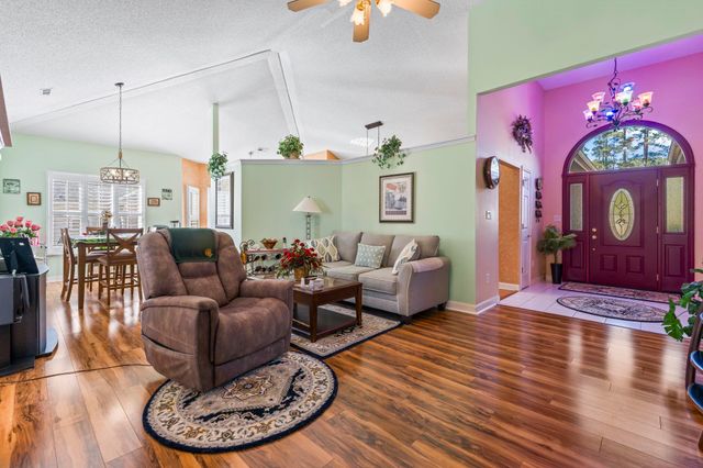 482 Shellbank Dr., Longs, SC 29568