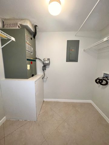 231 Pine Hov Circle A-1, Greenacres, FL 33463