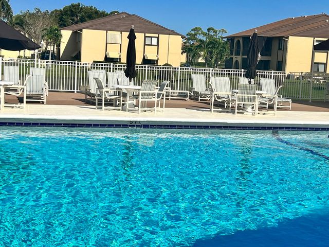 231 Pine Hov Circle A-1, Greenacres, FL 33463