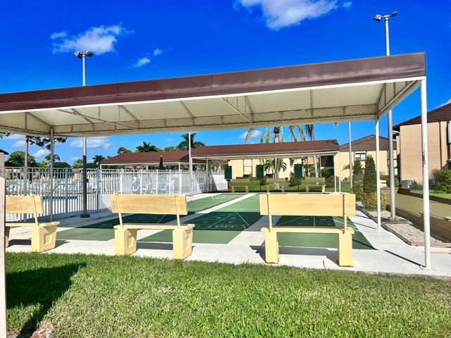 231 Pine Hov Circle A-1, Greenacres, FL 33463