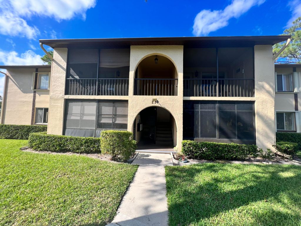231 Pine Hov Circle A-1, Greenacres, FL 33463