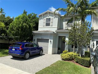 4501 NW 48th Ter, Tamarac, FL 33319